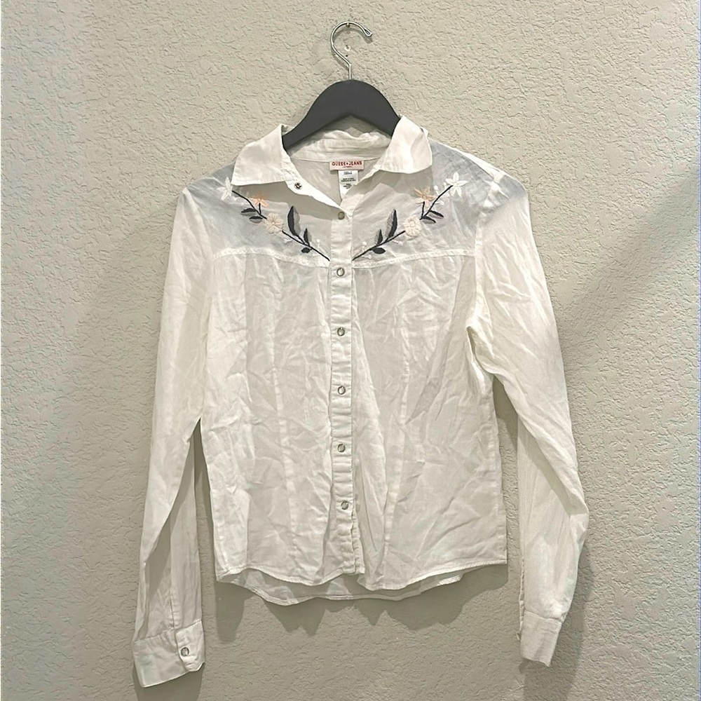 Guess jeans embroided shirt size L. 100% cotton